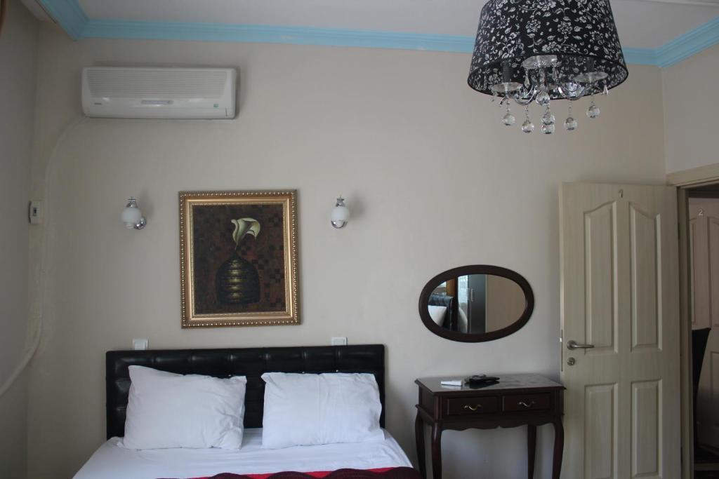 Sofia Corner Hotel Istanbul Exterior photo