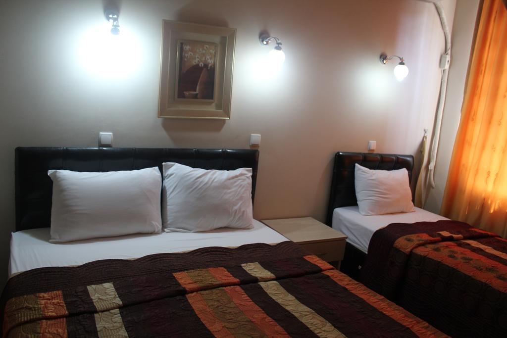 Sofia Corner Hotel Istanbul Room photo